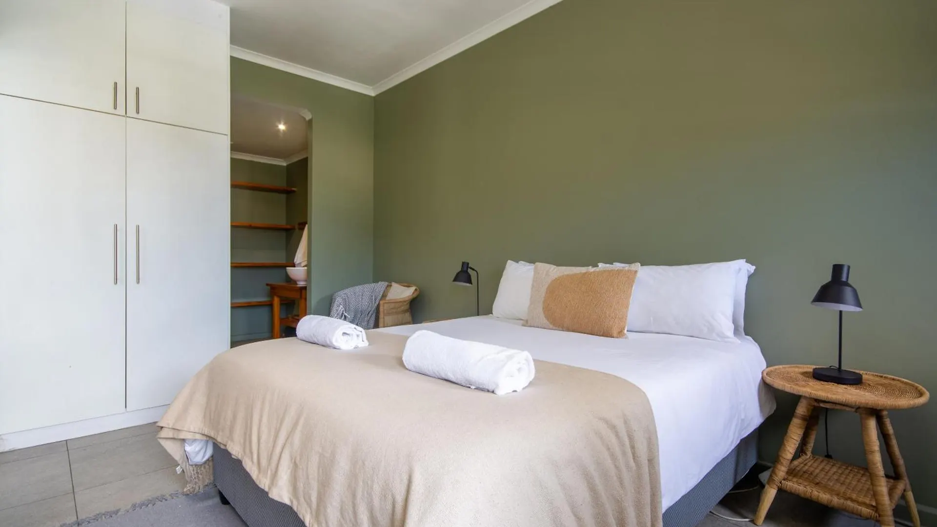 Daire Perfect Perspective By Open Home Cape Town