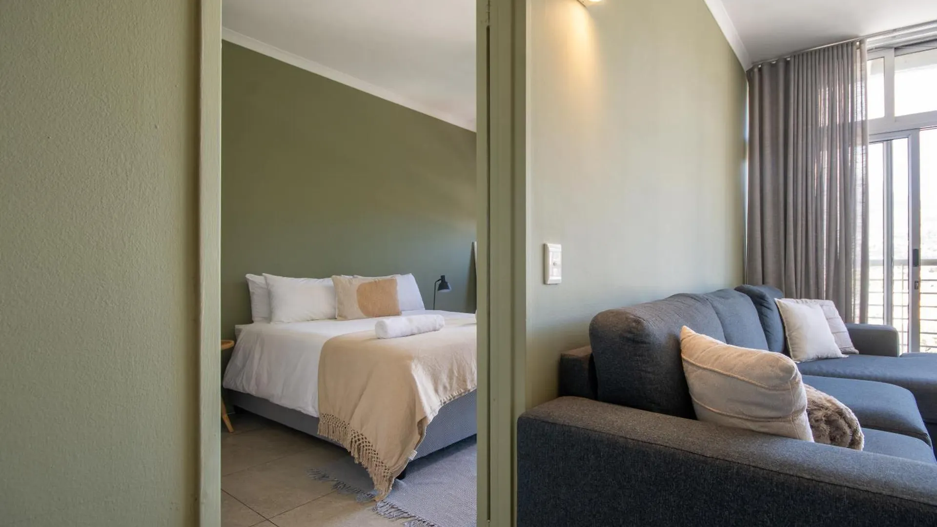Daire Perfect Perspective By Open Home Cape Town